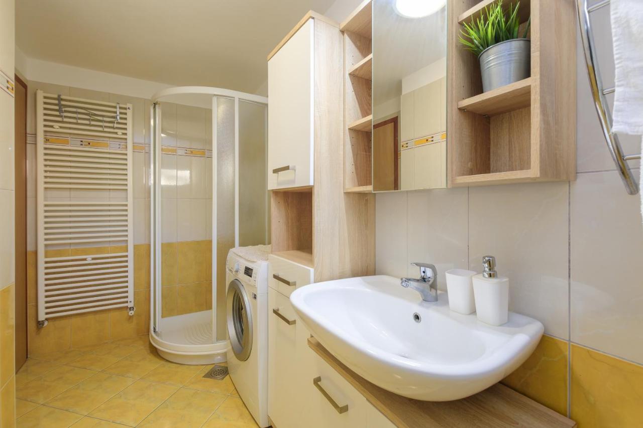 Apartment Dragonja プーラ エクステリア 写真